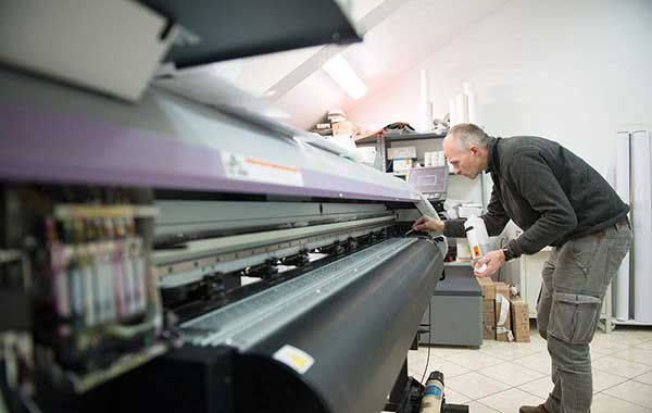 为什么要使用安全、环保的印刷清洁剂？